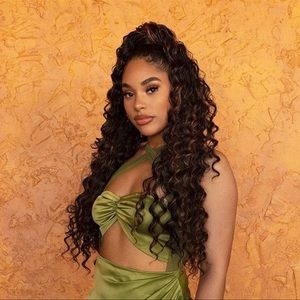 NIB INH RAYE curly hair extensions